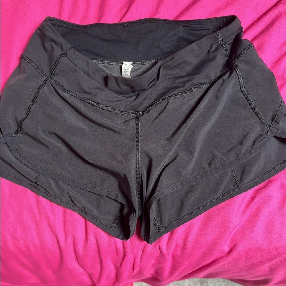 Size 4 lulu shorts